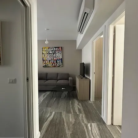 Essential Apartment