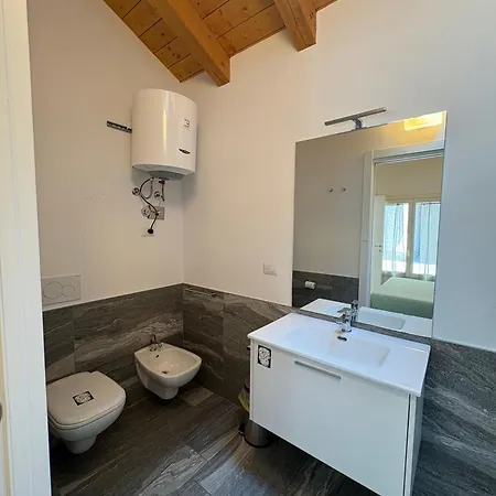 Essential Apartment