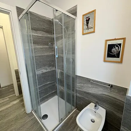 Essential Apartment Sesto San Giovanni